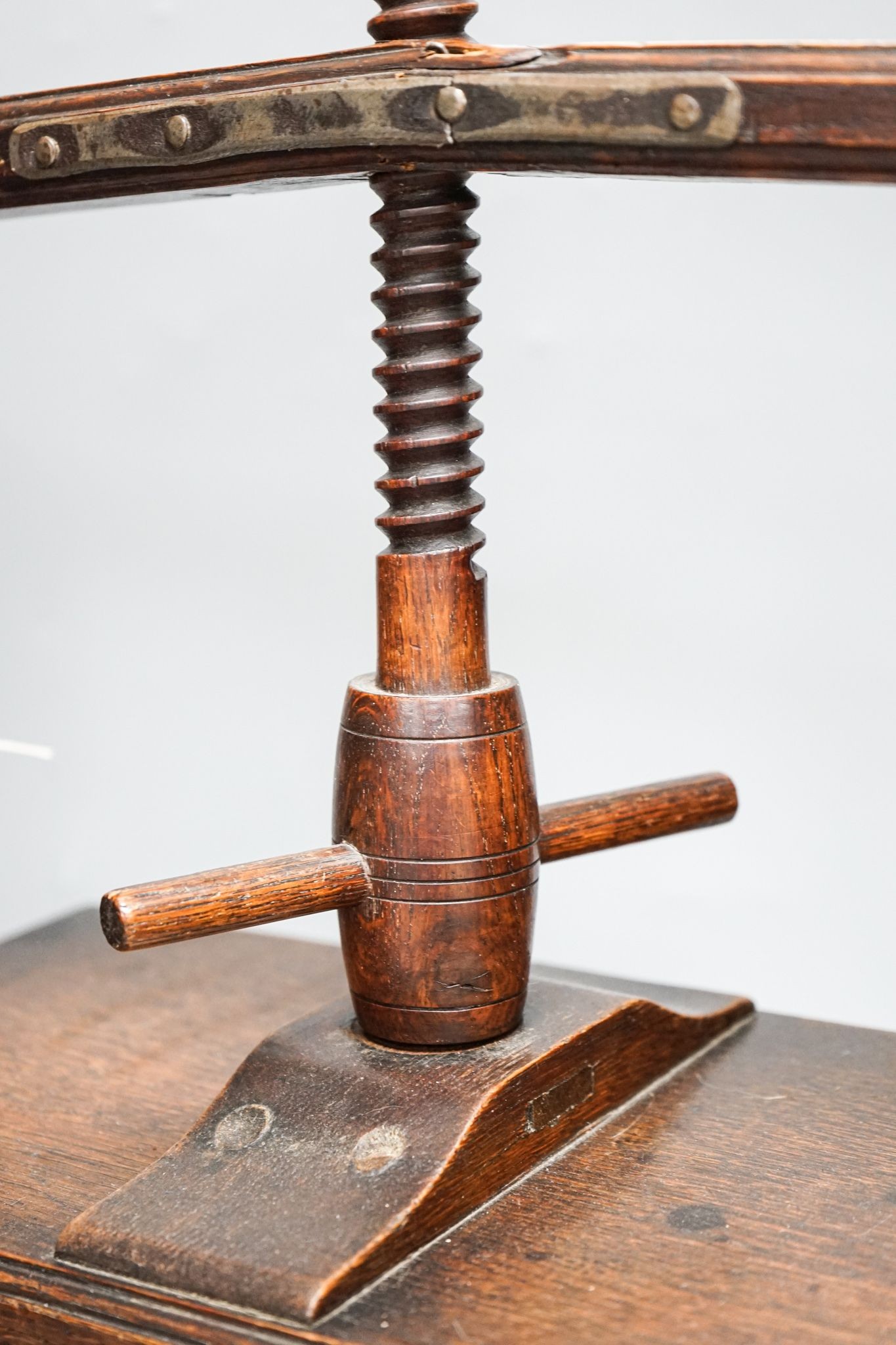 A 19th century oak book press, 38.5 cm wide